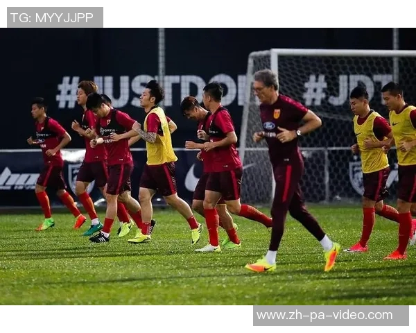 中国足球迎战叙利亚全力争胜期待精彩对决与进步表现 中国足球迎战叙利亚全力争胜期待精彩对决与进步表现